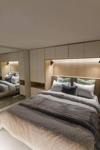 Green and Grey loft 1