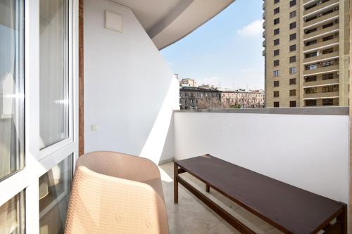 Panorama hotel on Baghramyan avenueにあるバルコニーまたはテラス
