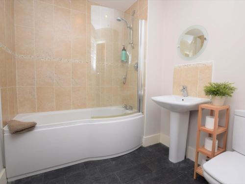 Ένα μπάνιο στο 3 Bed in Beadnell 61892