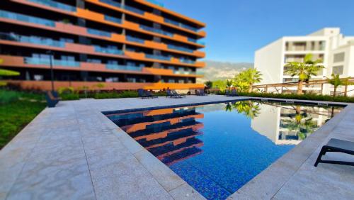 Roots Loft - Pool & Sea view by LovelyStay