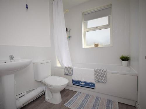 Kúpeľňa v ubytovaní 1 Bed in Saltburn-by- the- Sea 75726