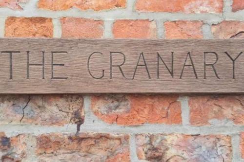 Granary cottage with HOT TUB photo 17