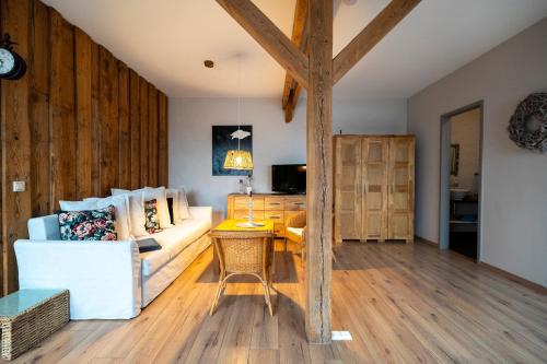 A seating area at Apartment am Kirchplatz 7