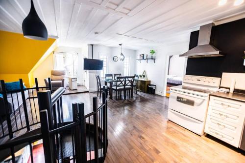 ケベック・シティーにあるLa Maison bleue des Artistesのギャラリーの写真