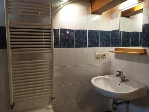 a bathroom with a sink and a shower at Chalet Morzine, 3 pièces, 5 personnes - FR-1-754-77 in Morzine