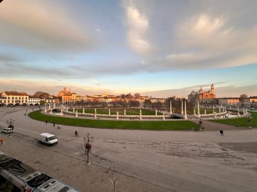 Foto Wonderful Prato della Valle Free Parking 1