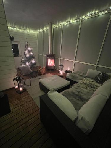 Postel nebo postele na pokoji v ubytování Arctic Circle Home for Winter Holiday