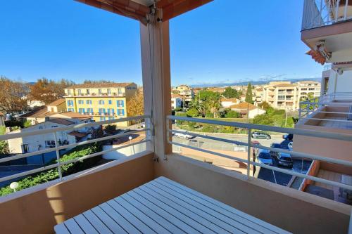 Lovely spacious nest in Port Fréjus