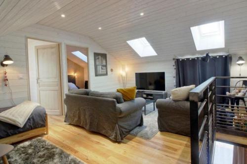 Photo de la galerie de l'établissement Jolie grange de village aménagée avec goût, à Vielle-Aure