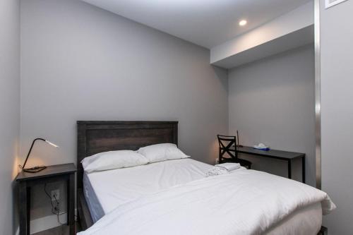 Cama o camas de una habitación en 107 Birchview Trail