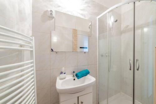 Koupelna v ubytování ErkelHouse Cosy Apartment #petite