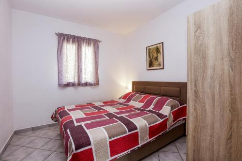 Apartments by the sea Rogoznica - 20165