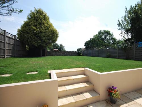 Κήπος έξω από το 3 Bed in Lyme Regis BARRA