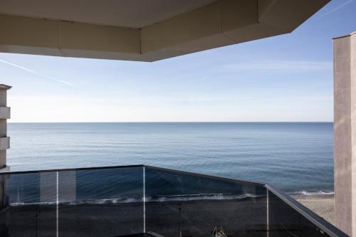 Ein allgemeiner Meerblick oder ein Meerblick von des Hotels aus