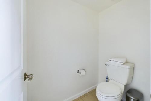 Un baño de San Jose 3br w pool ac nr trails light rail SFO-1572
