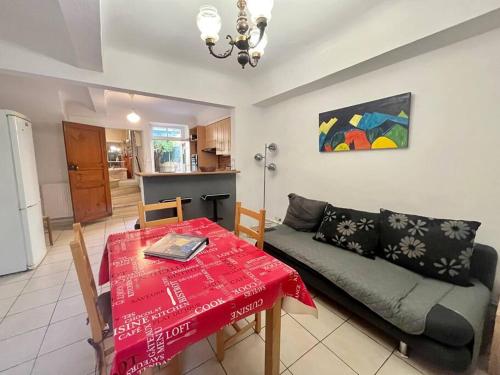 Photo de la galerie de l'établissement maison de ville à deux pas du centre ville, à Arles