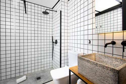 Beautiful stylish apartment next to downtown B-CrrB