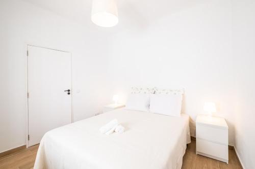 SERAFIM BEACH APARTMENT - Heart of the Old Town