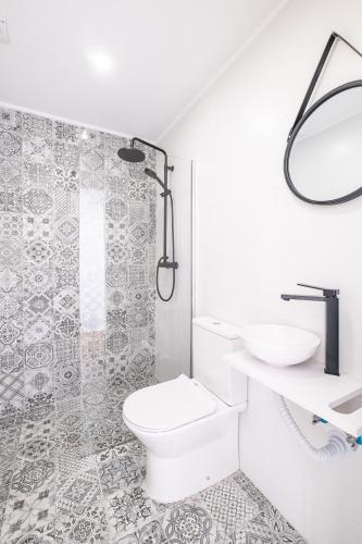 SERAFIM BEACH APARTMENT - Heart of the Old Town photo 3