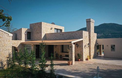 Villa Stratos Corfu -private pool and hot tub