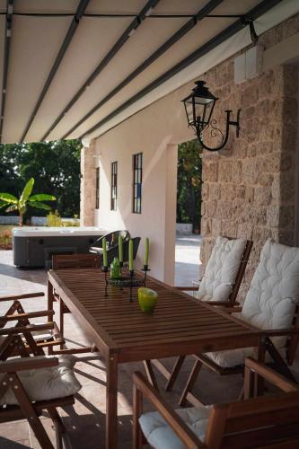 Villa Stratos Corfu -private pool and hot tub