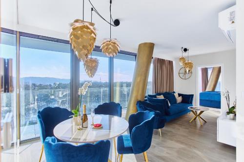 Your Holidays Wave Złote Filary D653