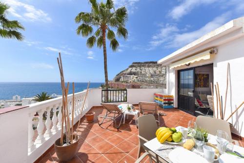 Beach Apartment in Playa del Cura 323 by VillaGranCanaria