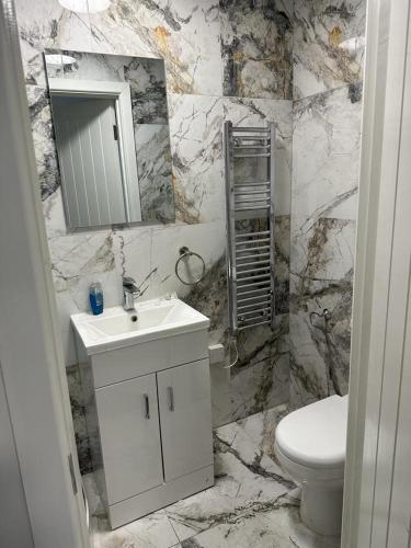 Phòng tắm tại London Rd Apartment's