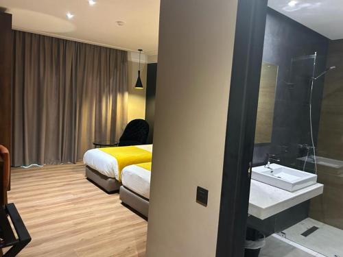 Koupelna v ubytování Yto boutique Hotel