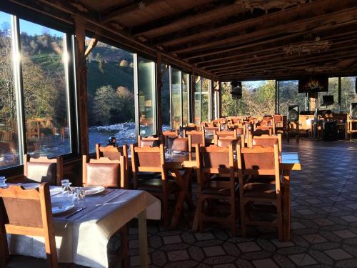 Εστιατόριο ή άλλο μέρος για φαγητό στο RUBAŞI OTEL FINDIKLI
