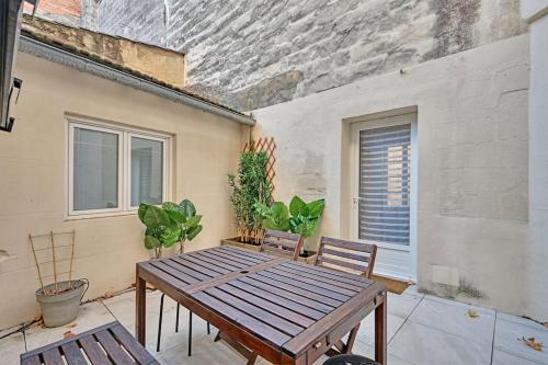 Au cœur d'Avignon - 2 mins du Palais - Terrasse isolée