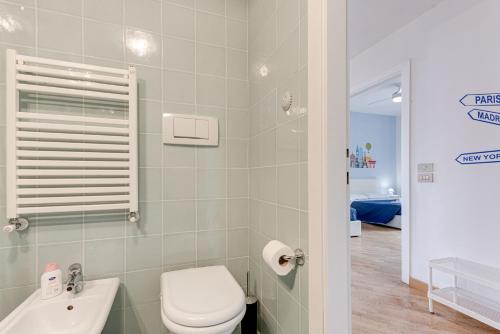 A bathroom at A Casa di Sara 3