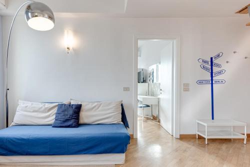 A bed or beds in a room at A Casa di Sara 3