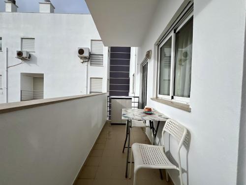 Albufeira Vintage Apartment 1 With Pool by Homing