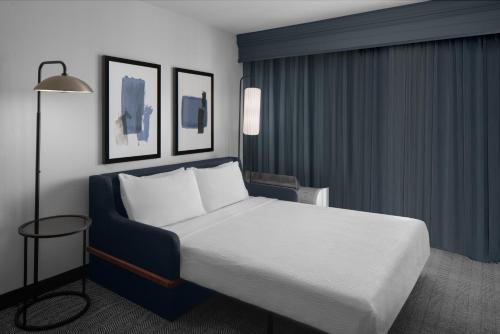 Courtyard by Marriott Phoenix West/Avondale Image