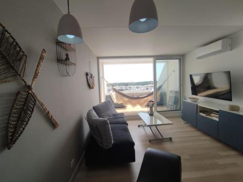 Appartement 323, Port Ambonne