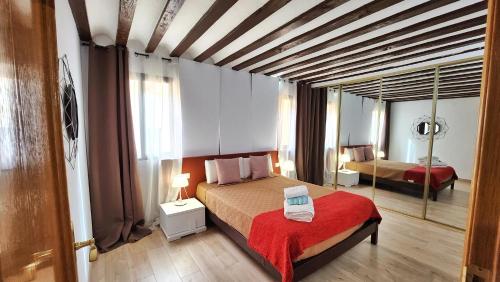 Posteľ alebo postele v izbe v ubytovaní Apartamento SWEET HOME TOLEDO
