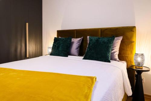 Luxury Infusion by HOME Apartments - Free Parking