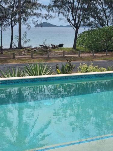 Landskap semula jadi dekat dengan rumah percutian