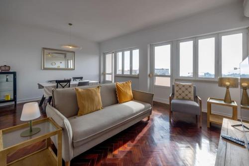 Casa do Largo-vista sobre Lisboa