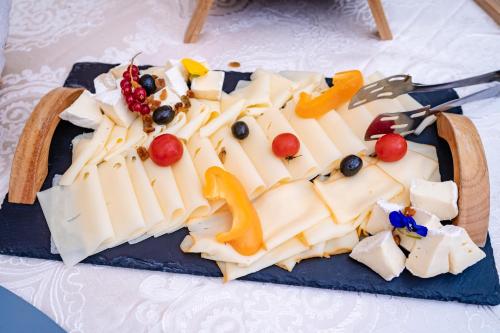 ホテルの敷地内または近くでの食事または食べ物
