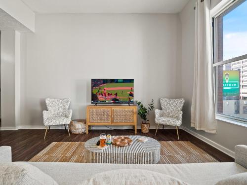 Gallery image of Skyloft Condo - Walk To Stadiums - City Views in Cleveland