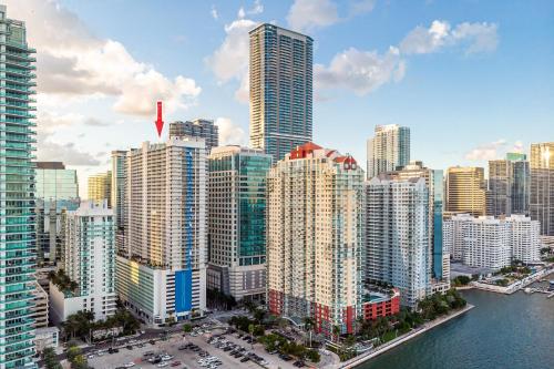 myClub at Brickell Bay photo 165