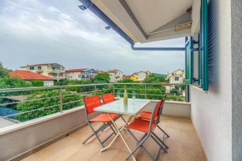 Ferienwohnung in Pirovac mit Terrasse, Klimaanlage, W-LAN (4925-4)
