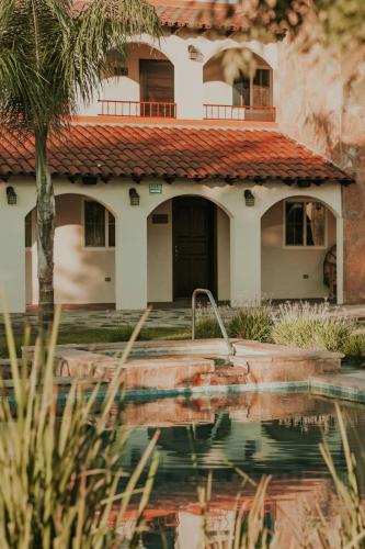 Πισίνα στο ή κοντά στο Hacienda Los Olivos, Valle de Guadalupe