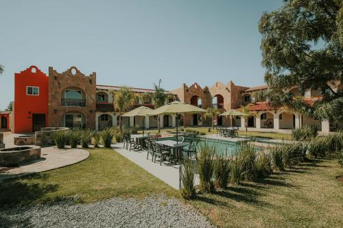 Πισίνα στο ή κοντά στο Hacienda Los Olivos, Valle de Guadalupe