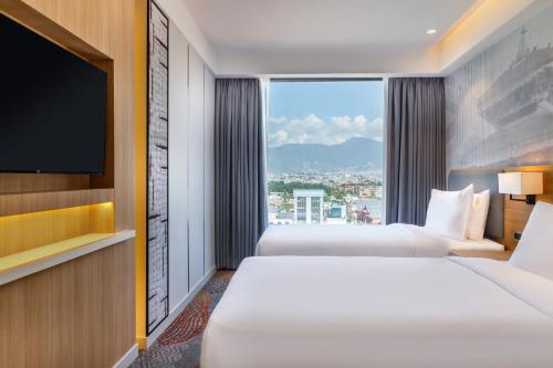 Postel nebo postele na pokoji v ubytování Holiday Inn Express Kathmandu Naxal by IHG