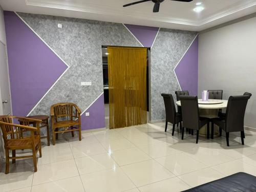 Et opholdsområde på Alyssa Sofea Homestay Kluang