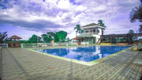 Bazén v ubytování OLAYN RESORT nebo v jeho okolí