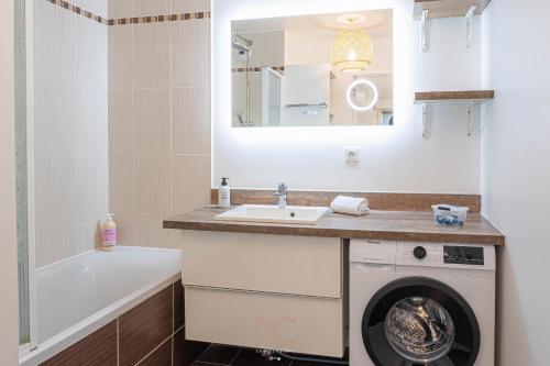 Photo de la galerie de l'établissement *Disneyland-Paris* 4pers, Parking, Wifi, à Chessy